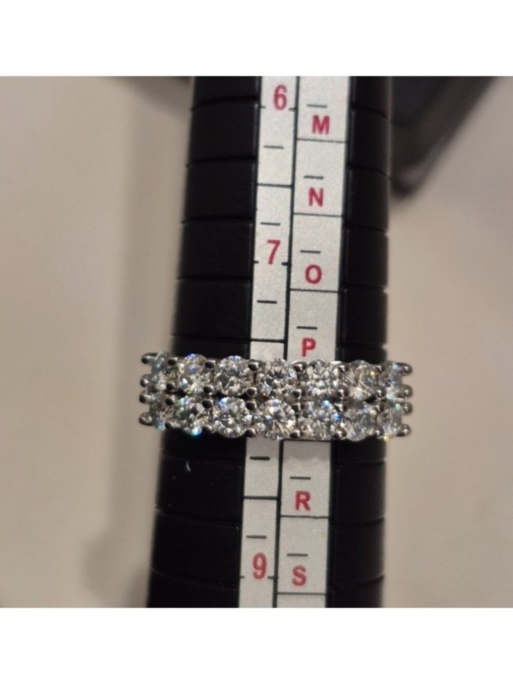 VVS1 Double Row Round Brilliant Cut Moissanite Ring In Size 6 US New